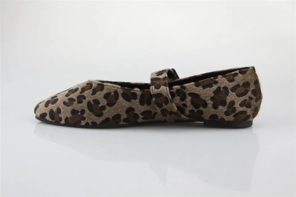 Closed Toe Flats With Ankle Strap suppliers